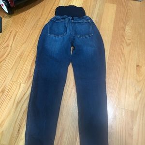 A Pea in the Pod bounce back jeans size 28